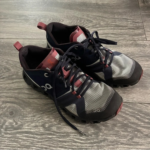 On Running Cloud X Shift Women's Lace Up Running - Picture 3 of 10